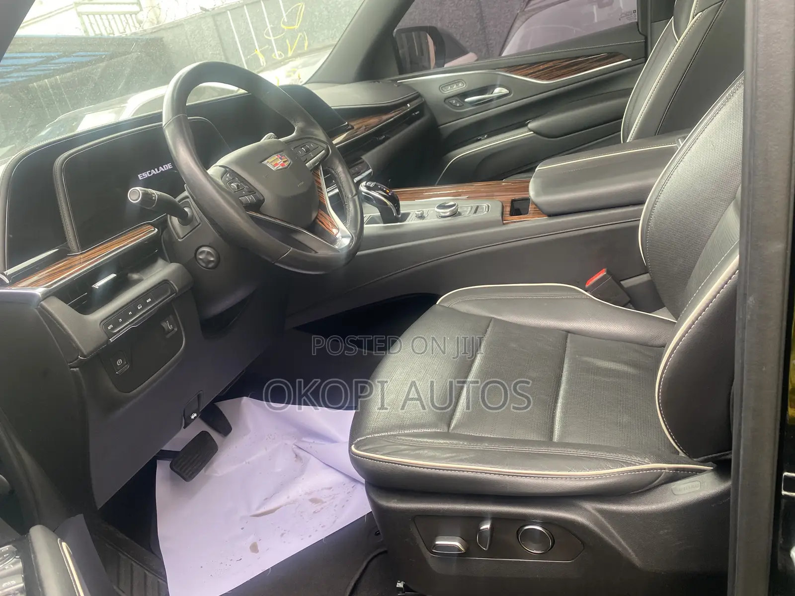 Cadillac Escalade 2022 Black