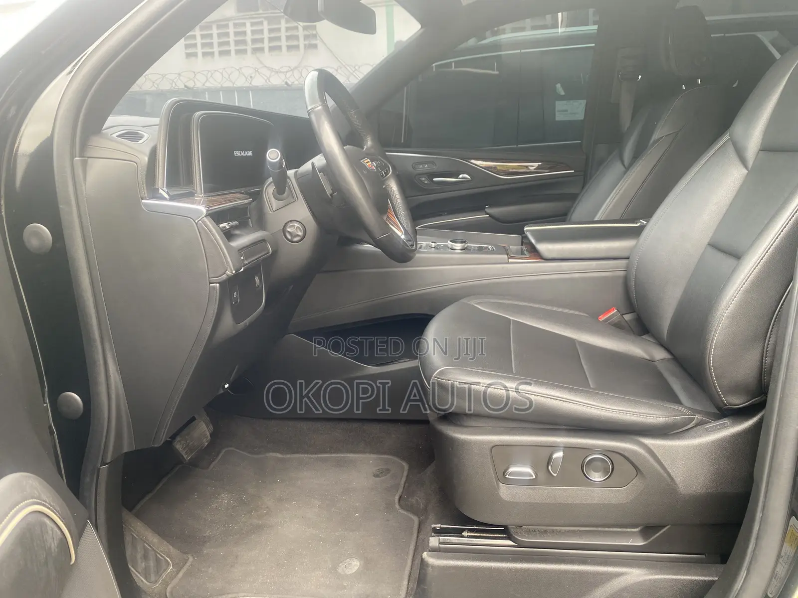 Cadillac Escalade 2022 Black
