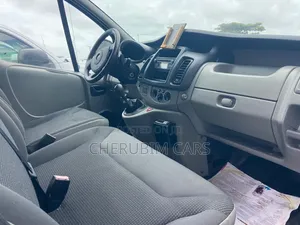 Opel Vivaro 2014 White