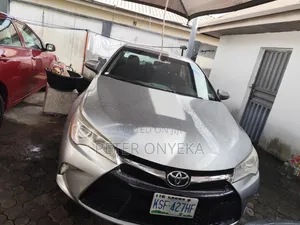 Toyota Camry 2017 Silver