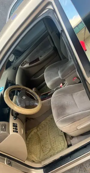 Toyota Corolla LE 2006 Gold