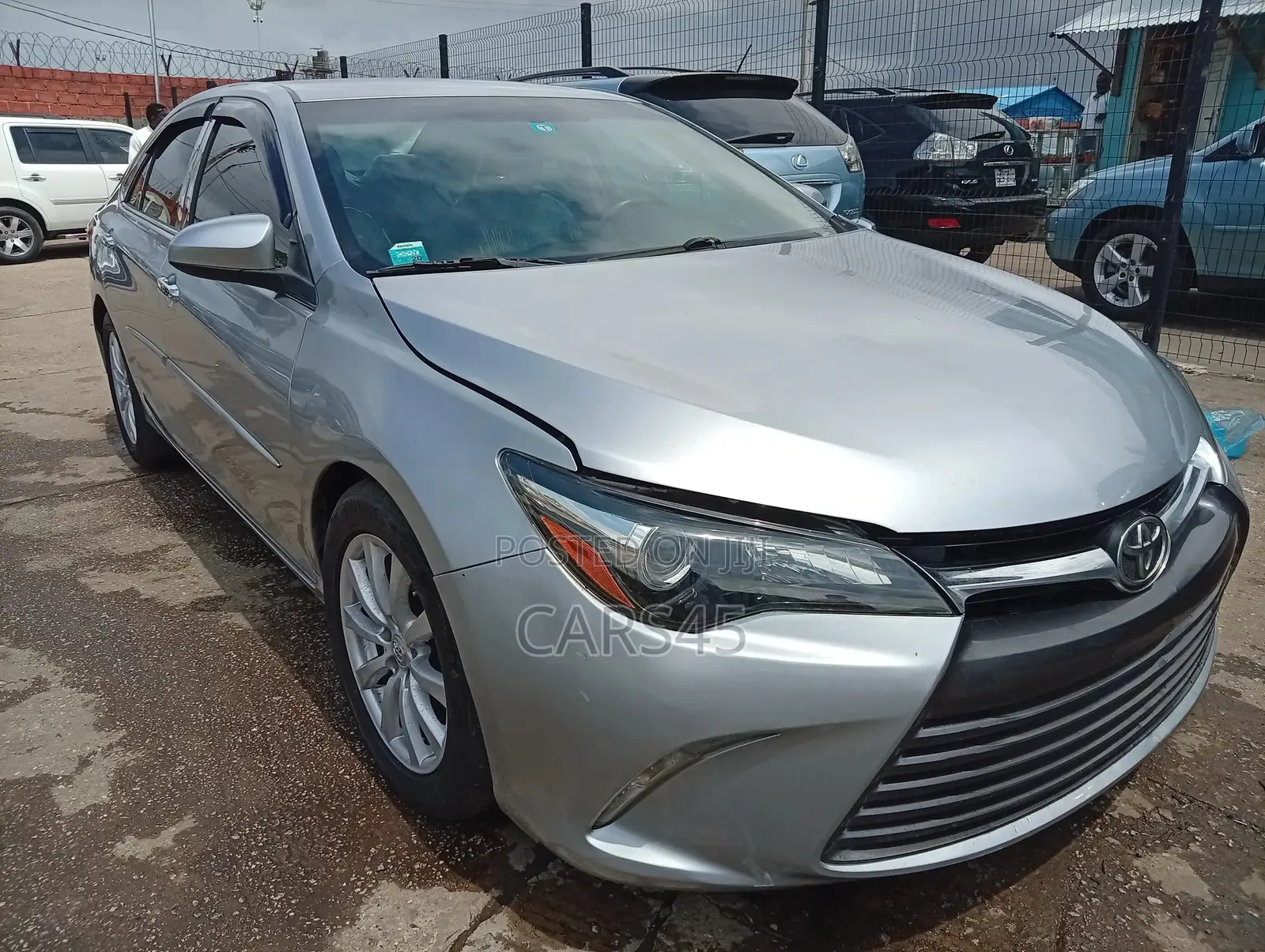 Toyota Camry 2015 Silver