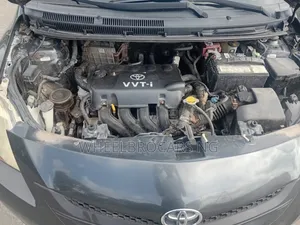 Toyota Yaris 1.5 Sedan 2008 Gray