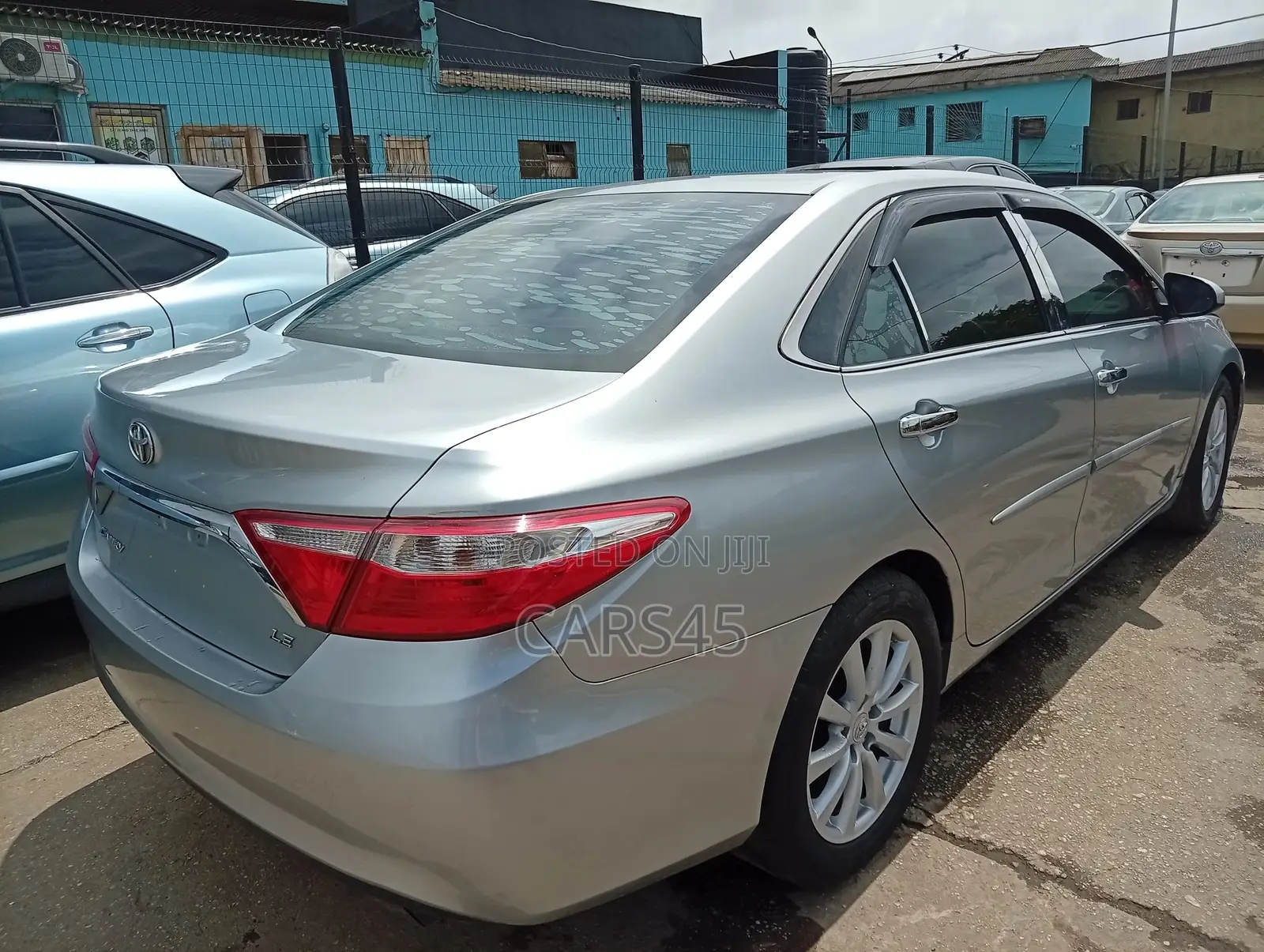 Toyota Camry 2015 Silver