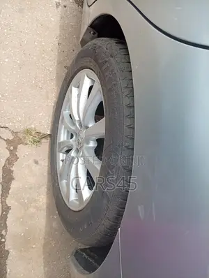 Toyota Camry 2015 Silver