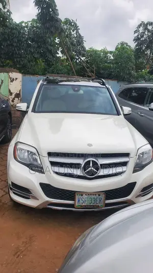 Mercedes-Benz GLK-Class 350 4MATIC 2013 White