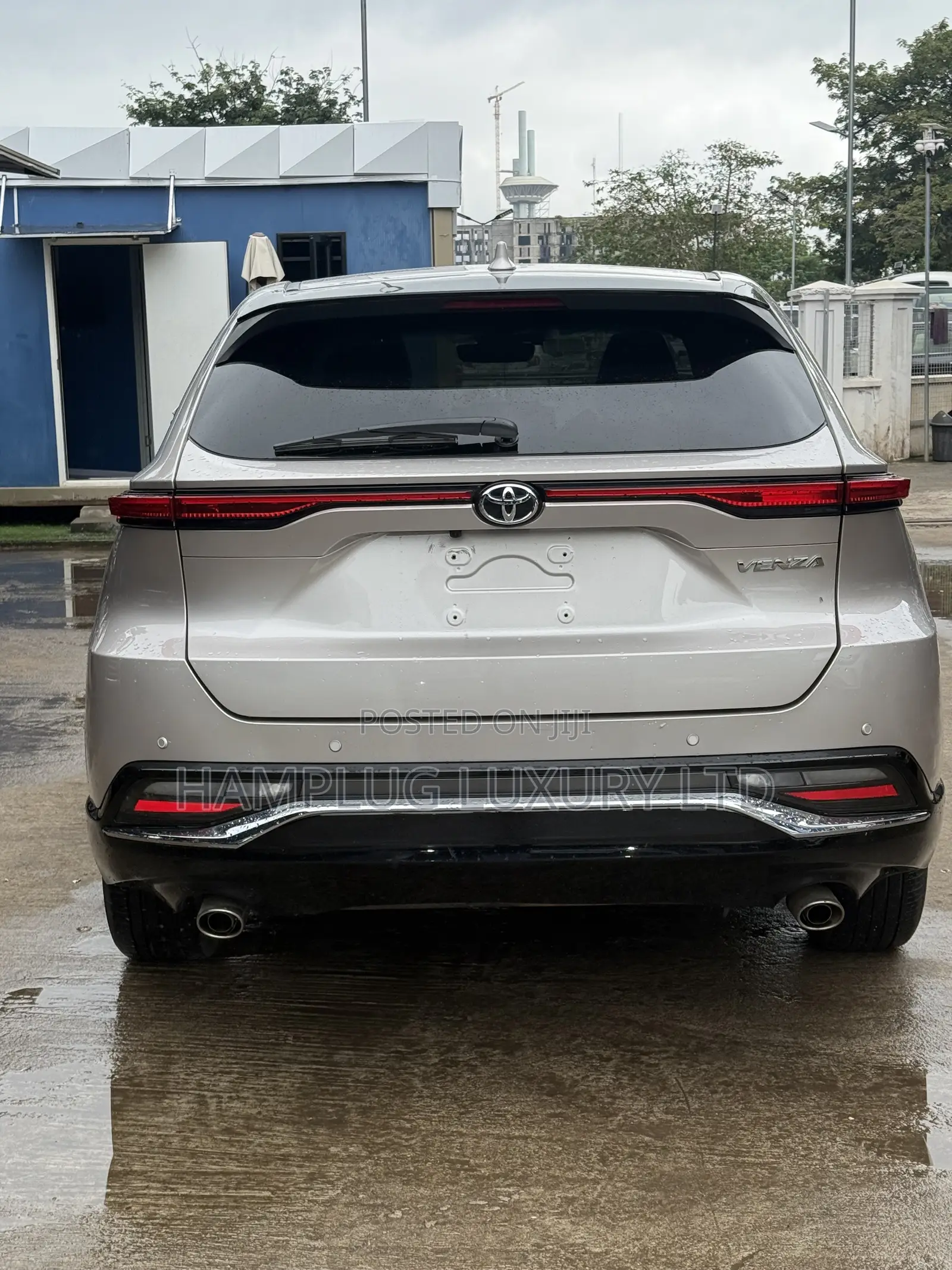 New Toyota Venza 2025 Silver