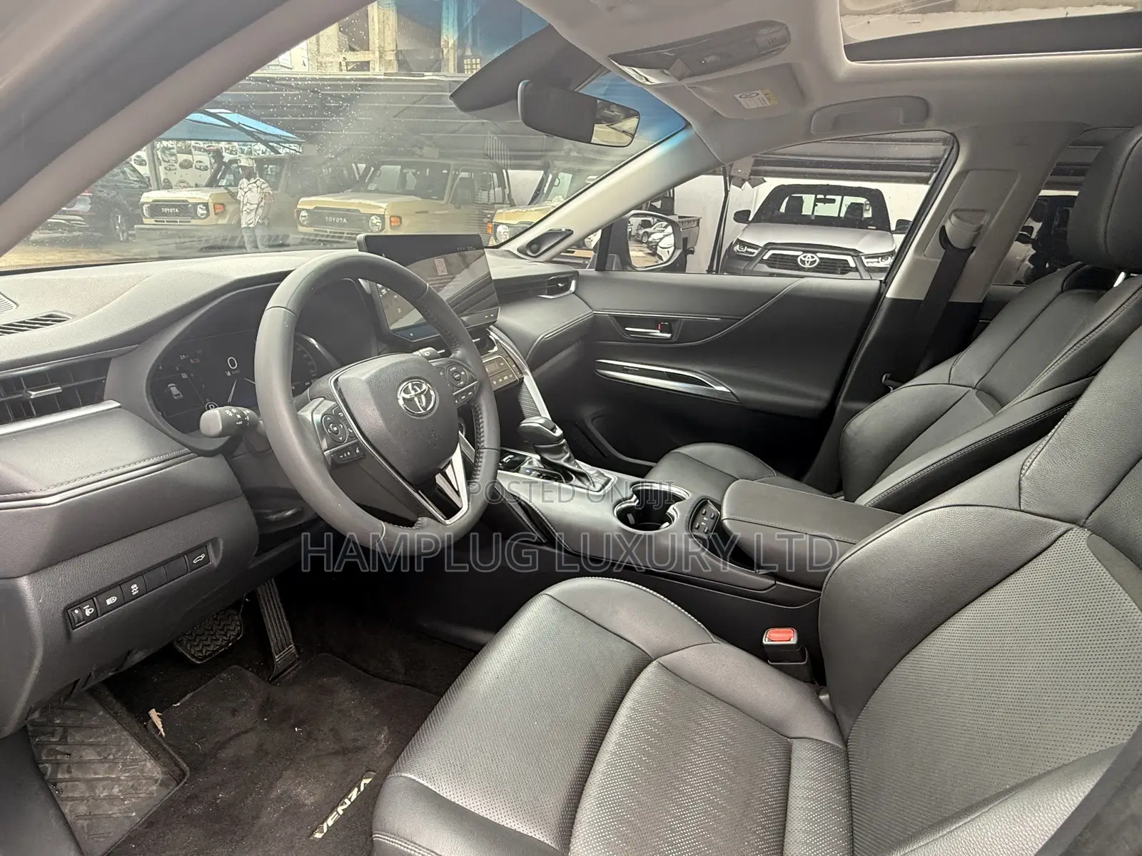 New Toyota Venza 2025 Silver
