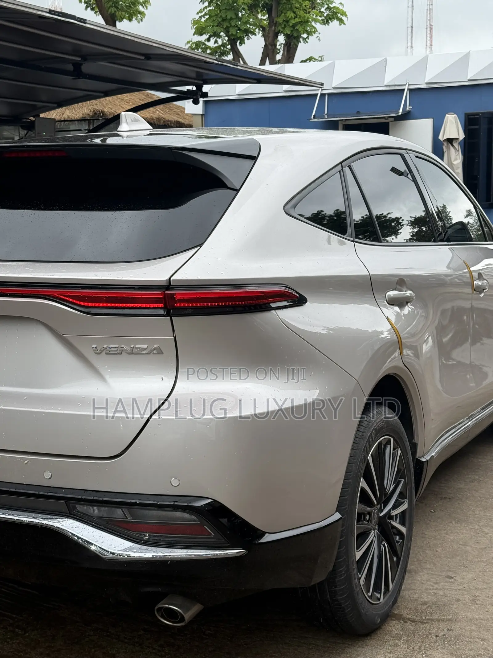 New Toyota Venza 2025 Silver