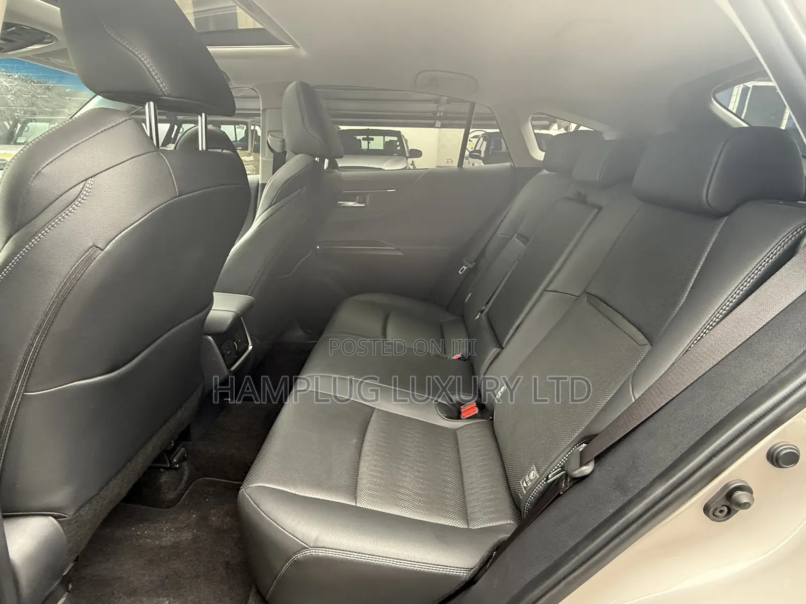 New Toyota Venza 2025 Silver
