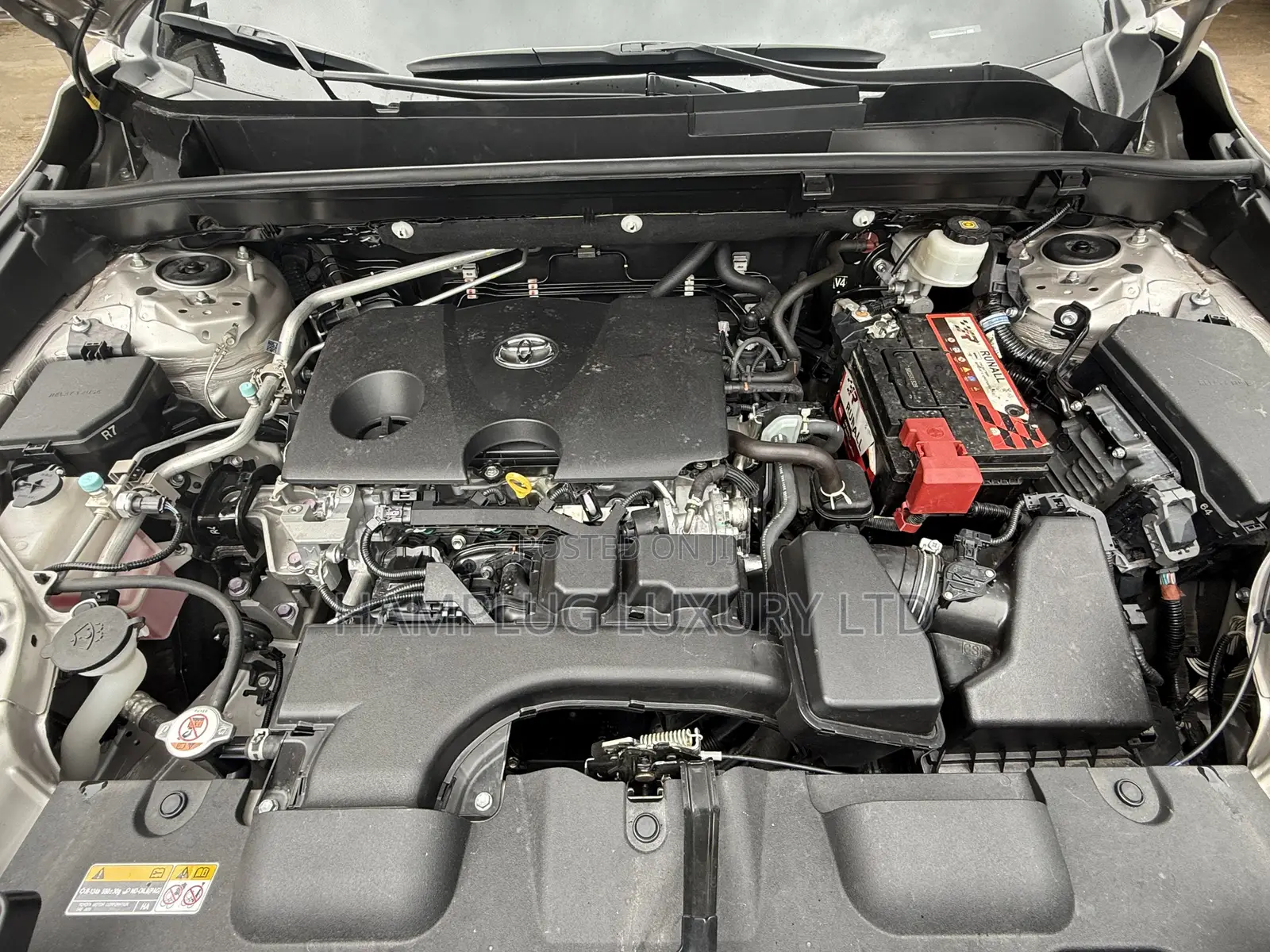 New Toyota Venza 2025 Silver