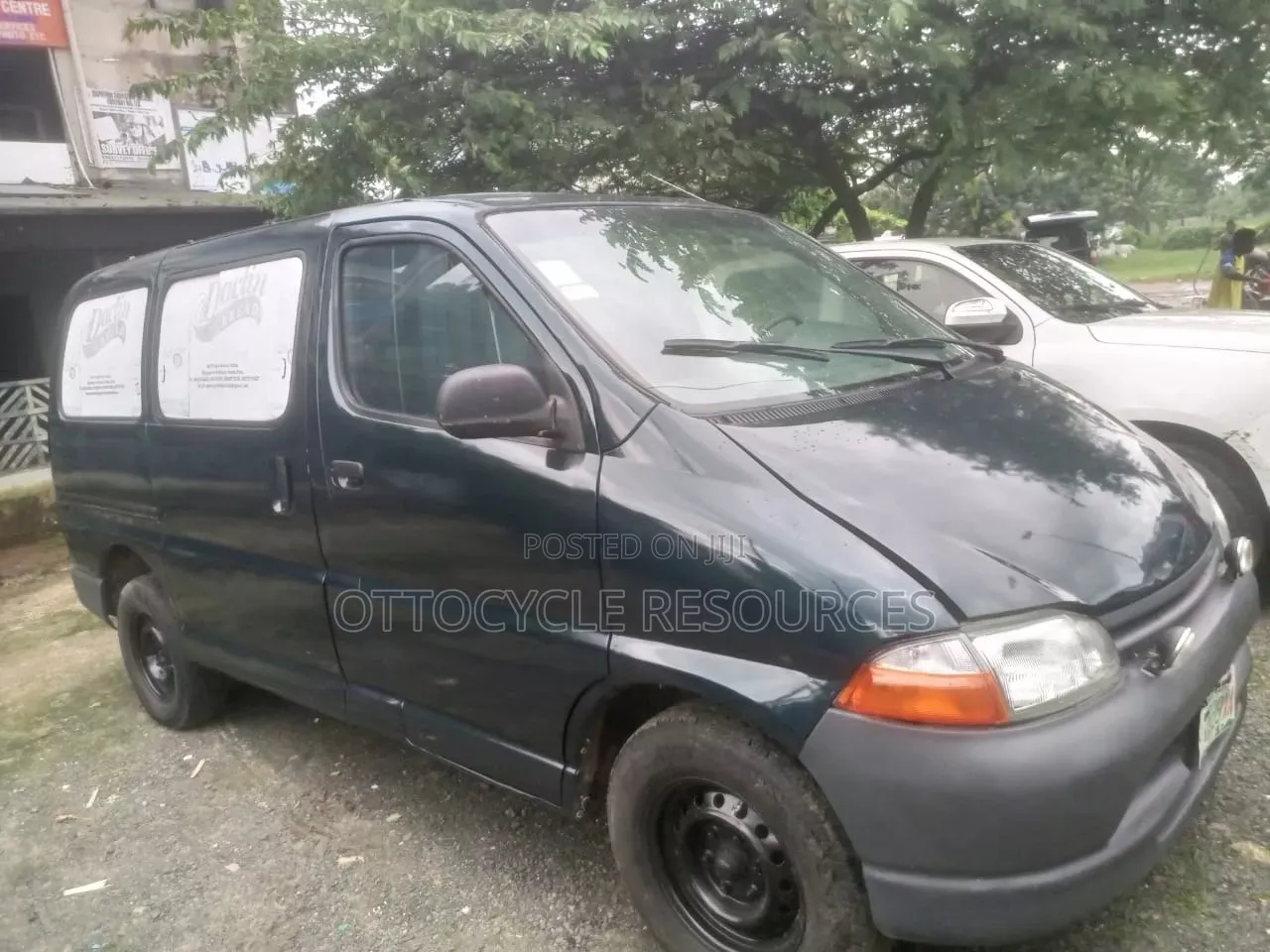 Toyota HiAce 1994 Green