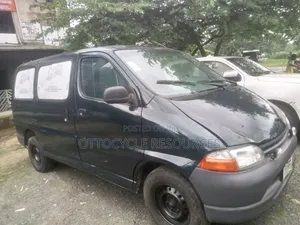 Toyota HiAce 1994 Green