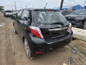 Toyota Yaris 2013 Black