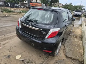 Toyota Yaris 2013 Black
