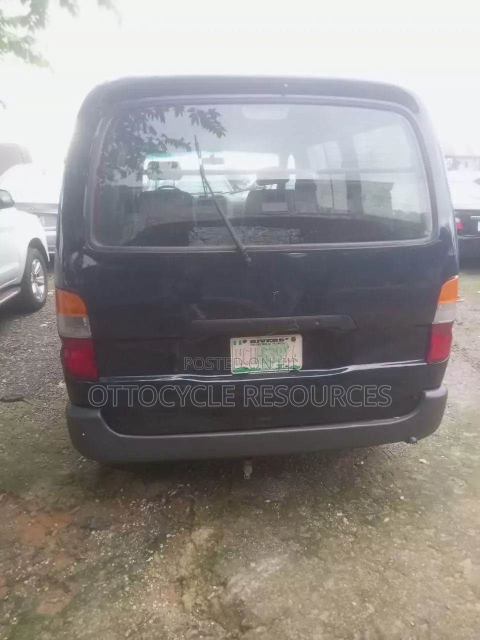 Toyota HiAce 1994 Green