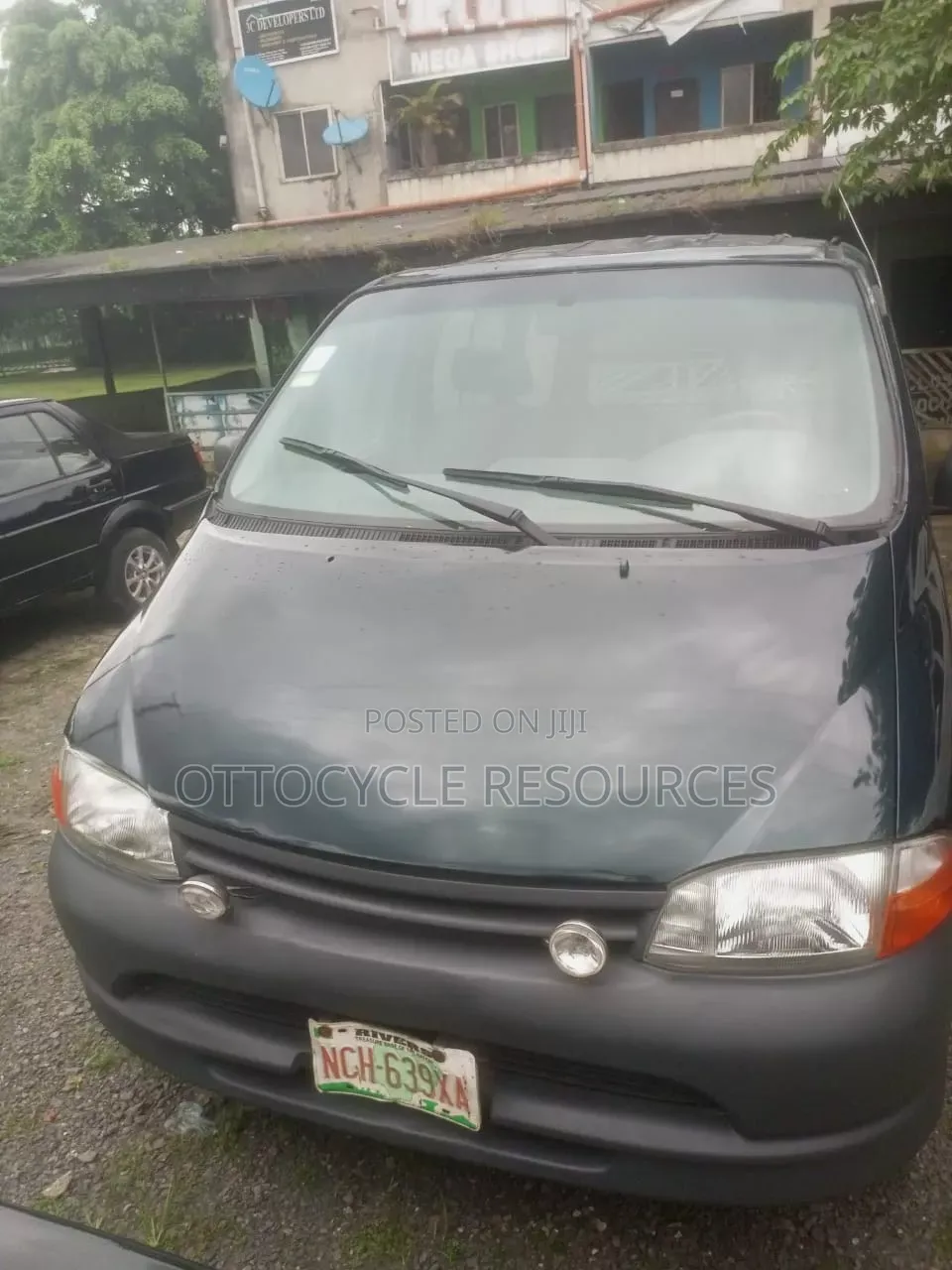 Toyota HiAce 1994 Green