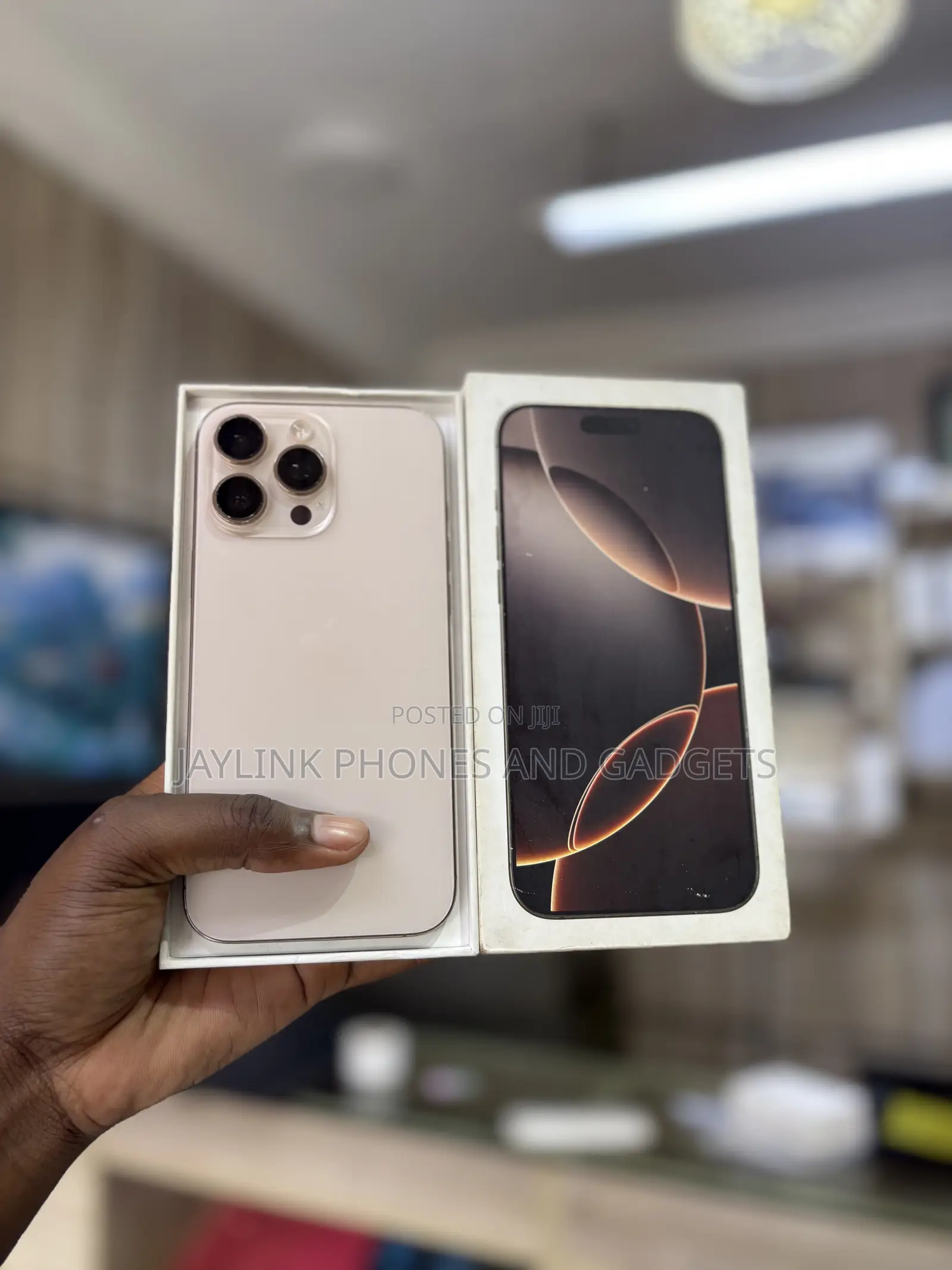 Apple iPhone 16 Pro Max 256 GB Gold
