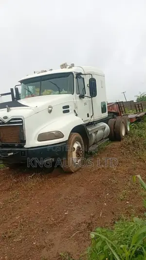 Mack Vision Lowbed