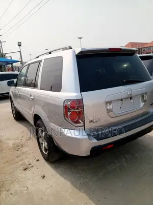 Honda Pilot 2005 Silver