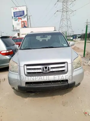 Honda Pilot 2005 Silver