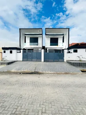 5bdrm Duplex in Ikota for sale