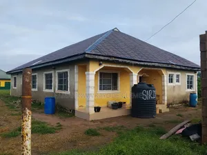 8bdrm Block of Flats in Opposite Avalon, Obafemi-Owode for sale