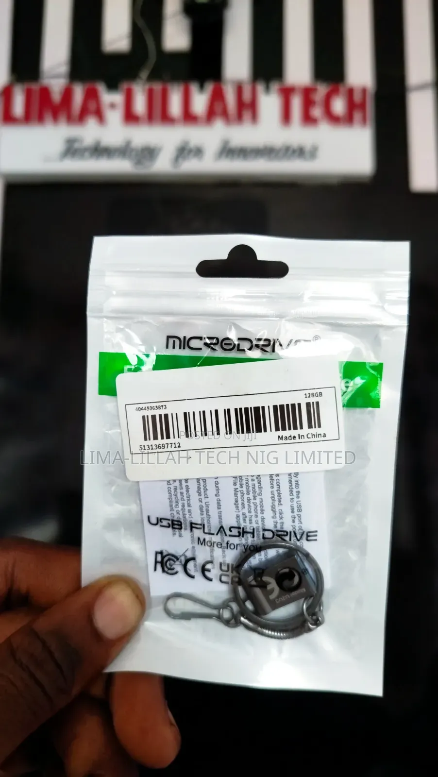 128 GB USB Flash Drive
