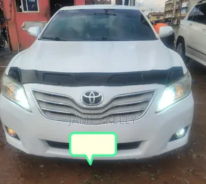 Toyota Camry LE 4dr Sedan (2.4L 4cyl 5A) 2009 White