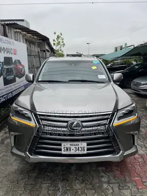 Lexus LX 2016 Gold