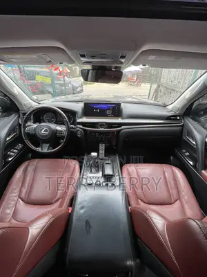 Lexus LX 2016 Gold