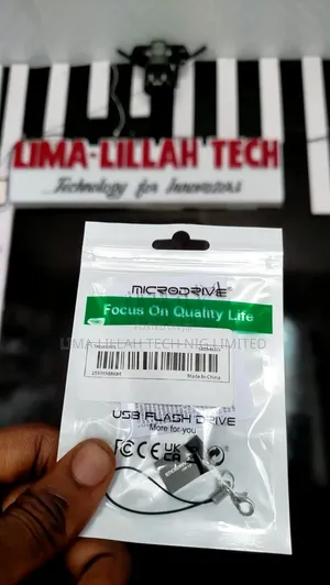 64 GB USB Flash Drive
