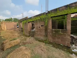 7bdrm Apartment in Ooni Layout, for Sale