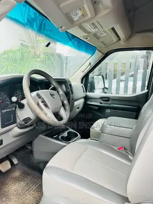 Nissan Caravan (Urvan) 2017 White
