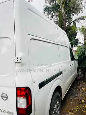 Nissan Caravan (Urvan) 2017 White