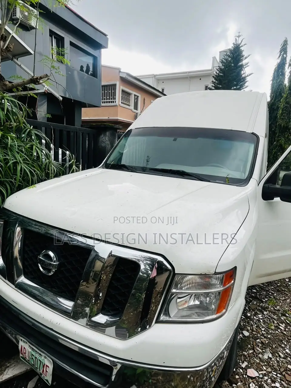 Nissan Caravan (Urvan) 2017 White