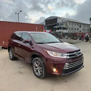Toyota Highlander 2015 Red