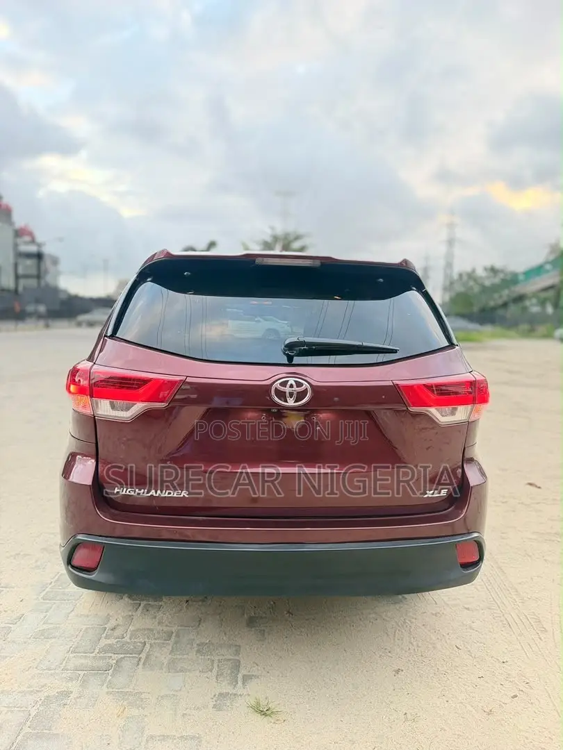 Toyota Highlander 2015 Red