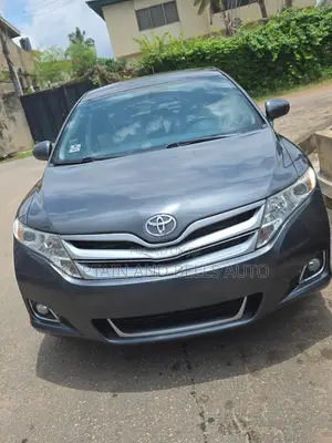 Toyota Venza V6 AWD 2012 Gray