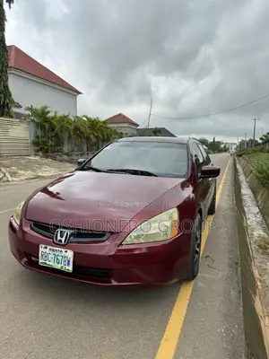 Honda Accord 2005 Red