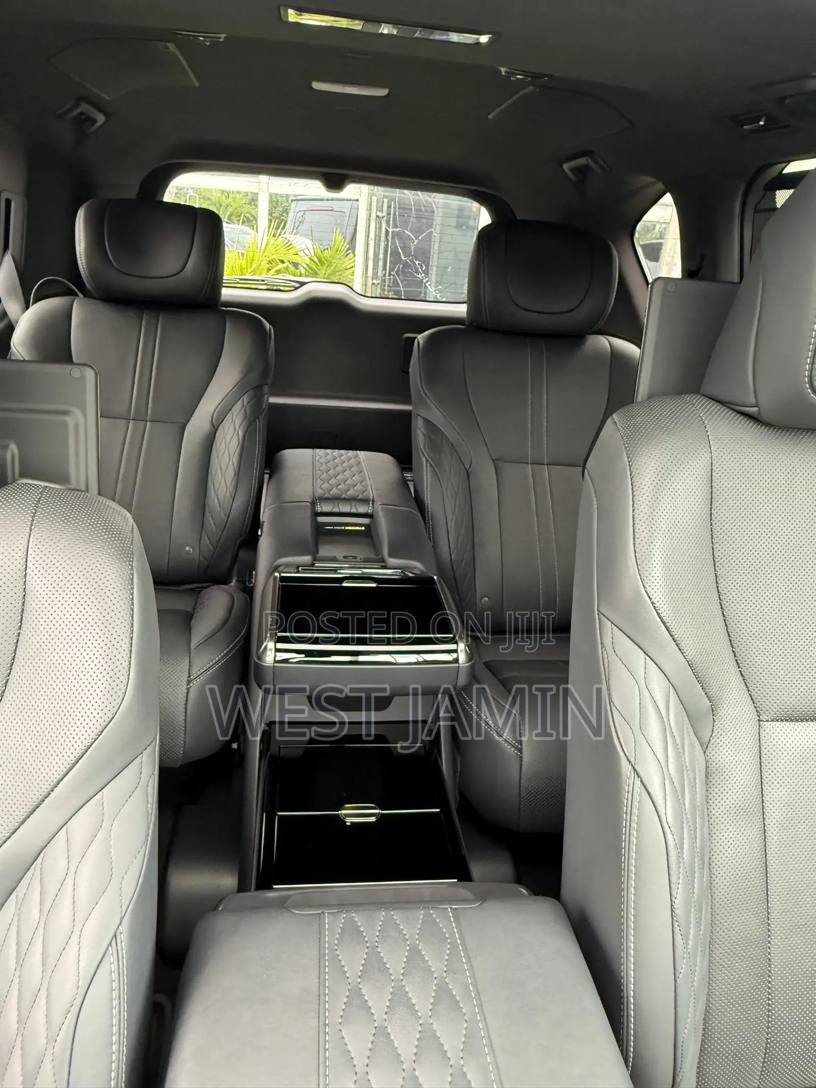 Lexus LX 2024 Silver