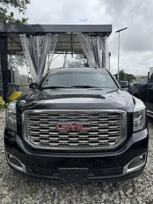 GMC Yukon Denali 4x4 2018 Black