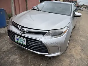 Toyota Avalon Limited 4dr Sedan (3.5L 6cyl 6A) 2014 Silver