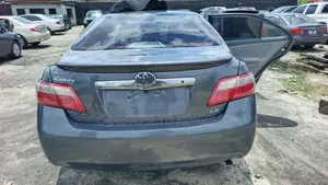 Toyota Camry LE 4dr Sedan (2.4L 4cyl 5A) 2009 Gray