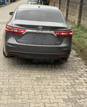 Toyota Avalon XLE Touring 4dr Sedan (3.5L 6cyl 6A) 2014 Gray