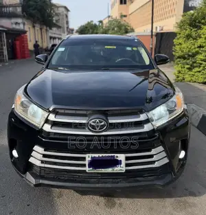 Toyota Highlander XLE 4dr SUV (3.5L 6cyl 6A) 2015 Black