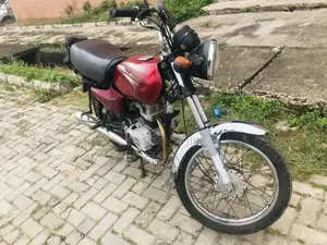 Bajaj Boxer 2023 Red