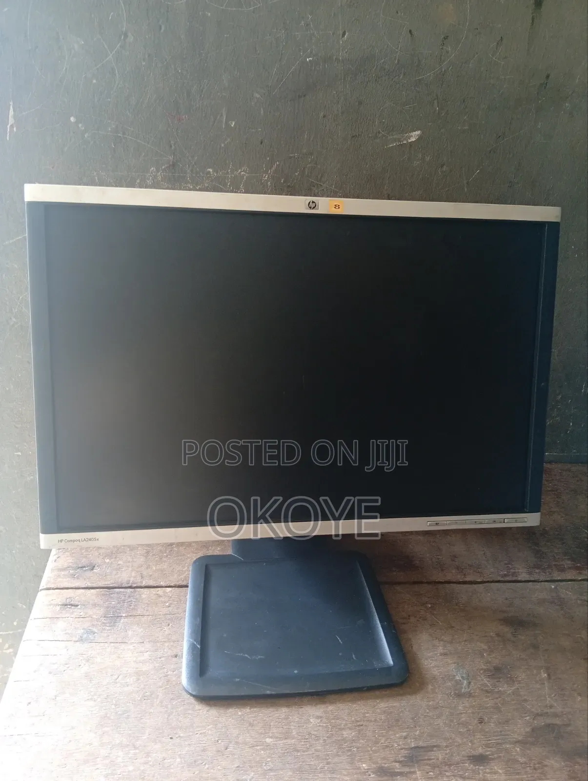 HP Compaq LA2405x