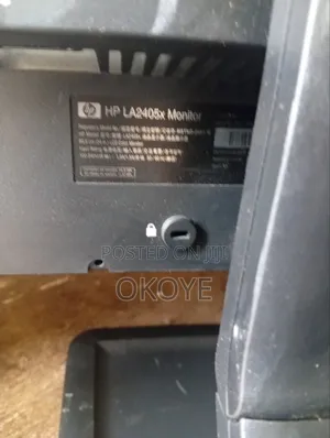 HP Compaq LA2405x