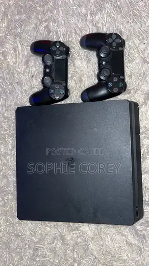 Uk Standard PS4 Slim